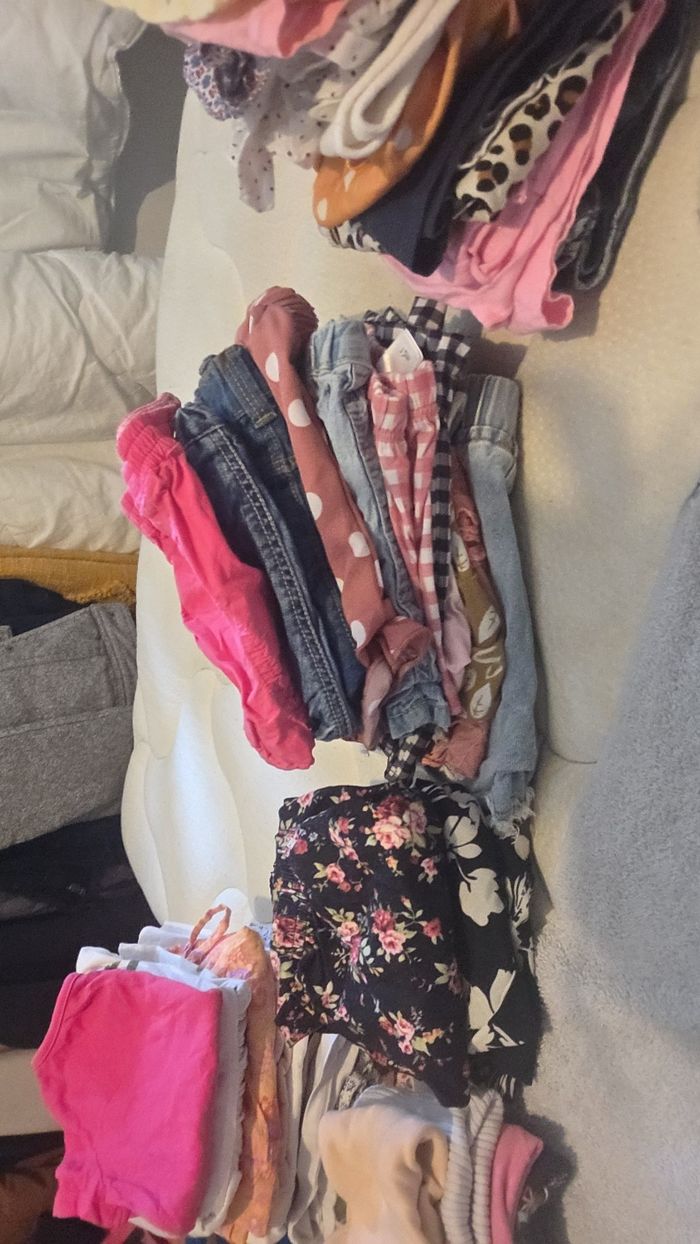 Gros lot de vêtements fille 12m été