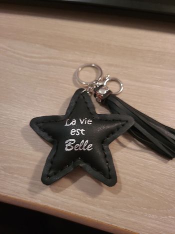 Porte clé La vie est belle