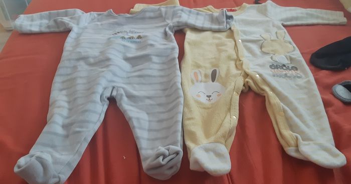 Vend lot de vêtements 6mois plus de 50 pieces - photo numéro 5