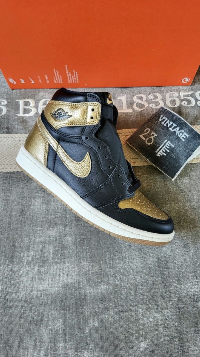 Air Jordan 1 Retro High OG Black Metallic Gold Sail - DZ5485071 - Unisex - Size : 38.5 🌈🌈 - photo numéro 2
