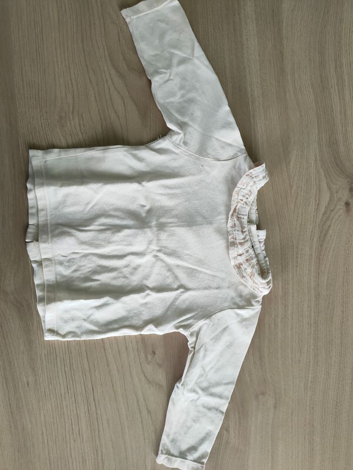 Tee shirt manches longues Kiabi 9 mois