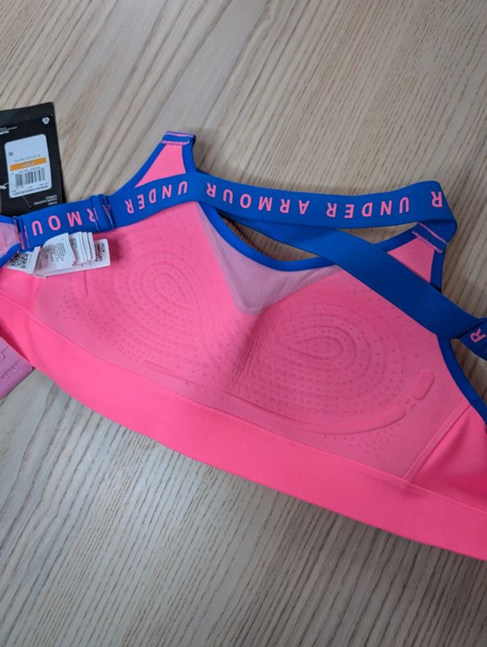 Brassière Under Armour neuve avec étiquette - photo numéro 5