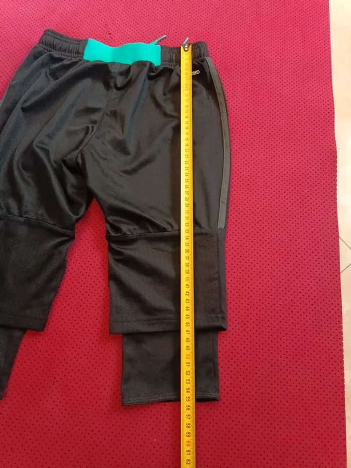Short de foot Réal Madrid, Adidas Authentique Officiel taille enfant 8/10 ans - photo numéro 6