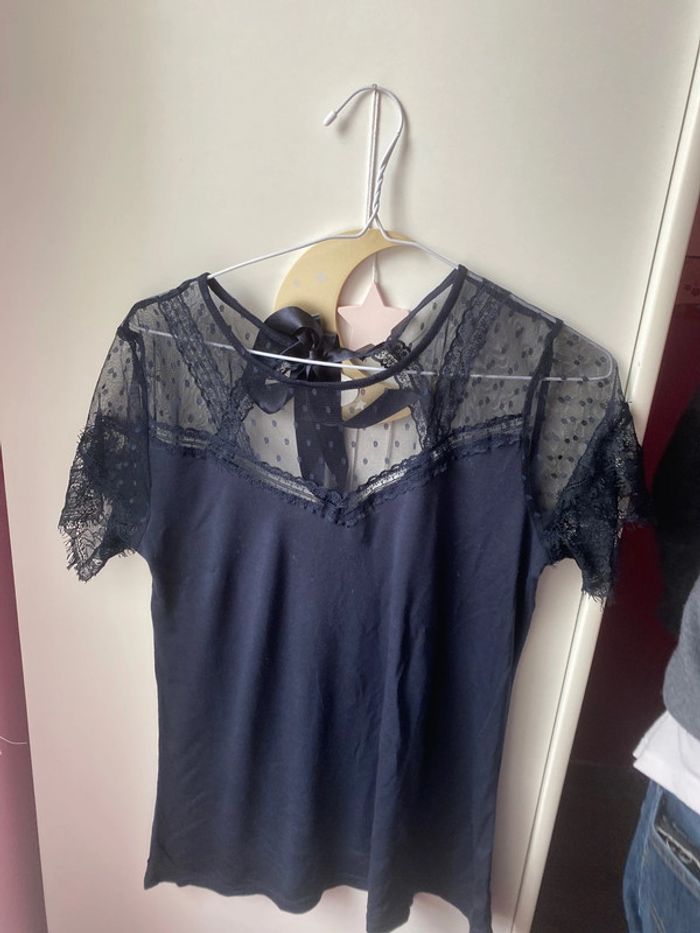 Haut en dentelle naf naf taille m