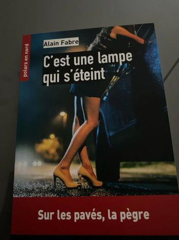 C’est une lampe qui s’eteint