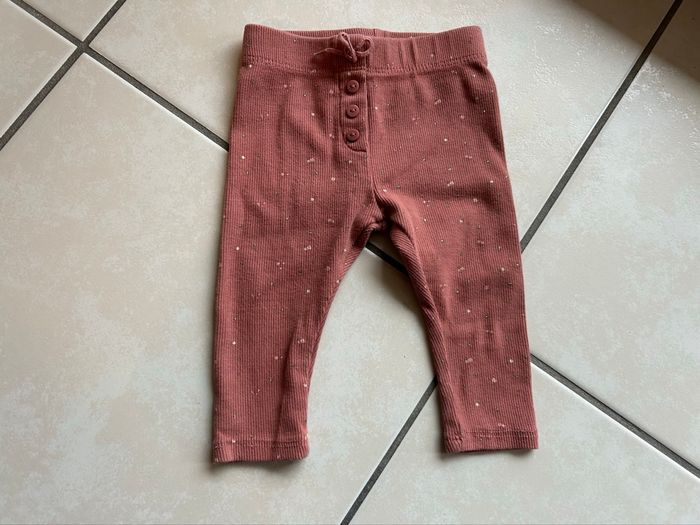 Lot 2 leggings Kiabi 6 mois - photo numéro 2