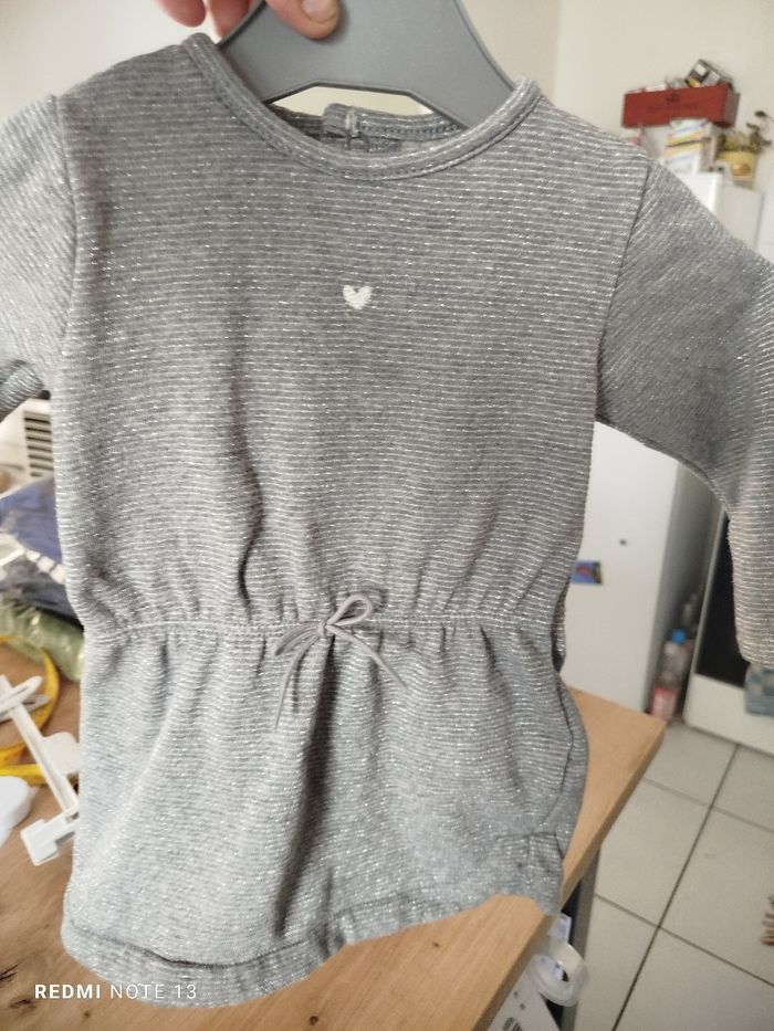 #kytie12moisfille. Robe manches longues taille 12 mois