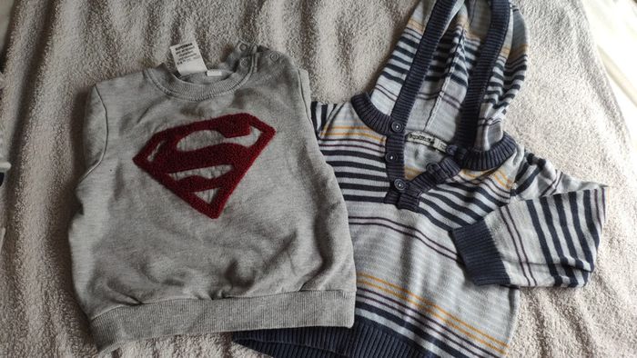 Lot de 2 pulls en 12 mois