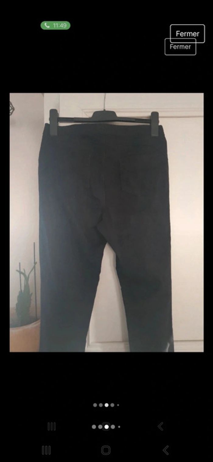 Lot de pantalons (2) - photo numéro 3