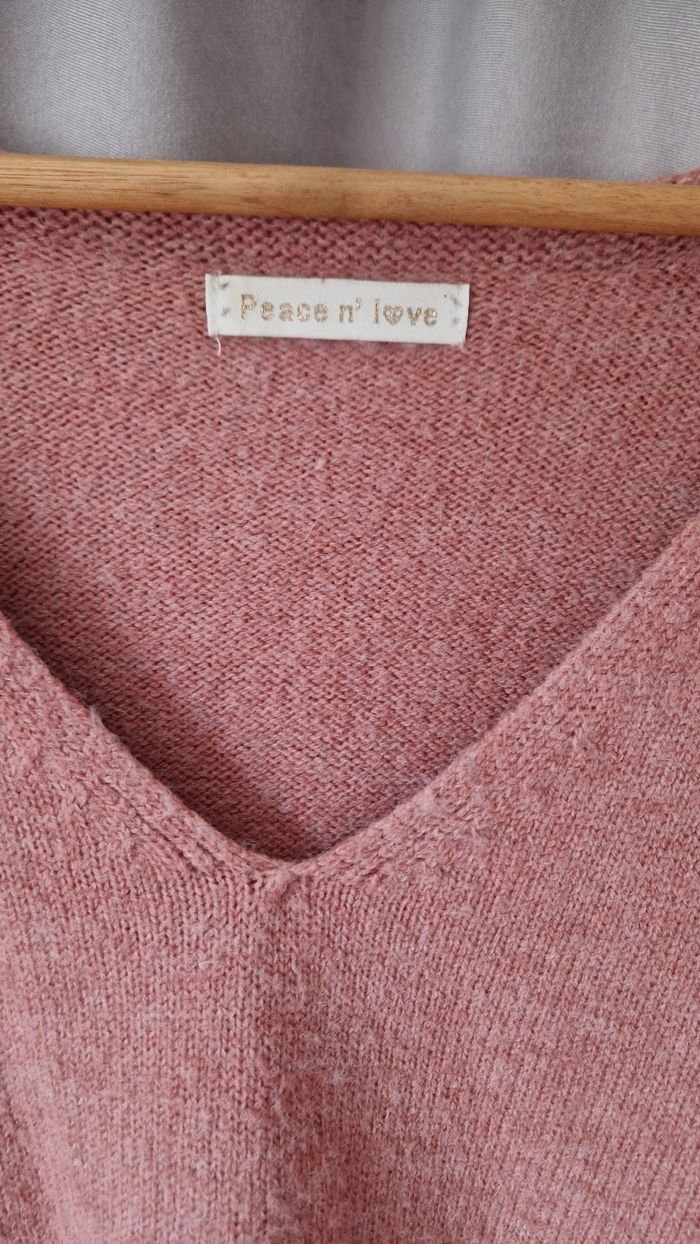 Pull rose col V manches volants - photo numéro 4
