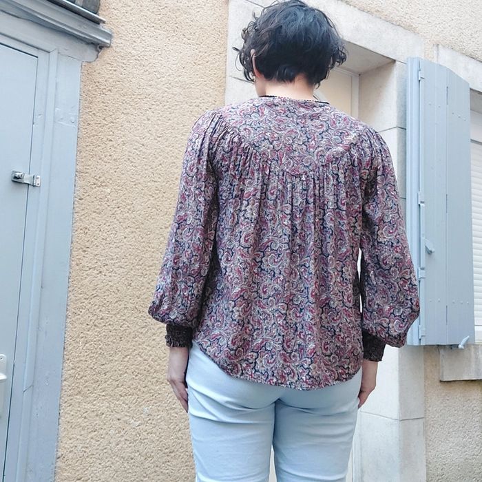 Magnifique blouse pour taille S - photo numéro 4