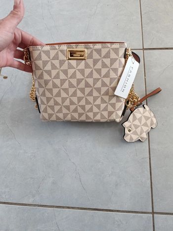 Pochette neuf