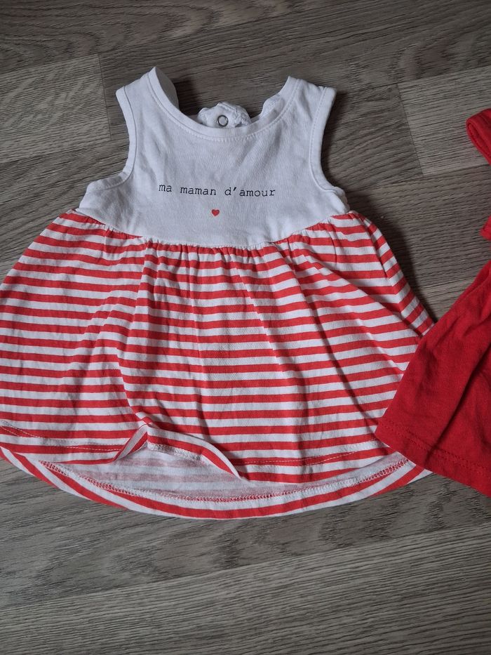 Robe 1 mois - photo numéro 2