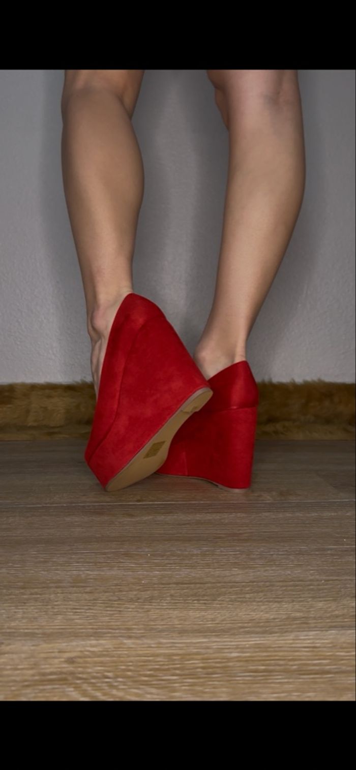 Escarpins compensés rouges – Malien - photo numéro 9