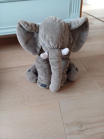 Peluche éléphant toute douce