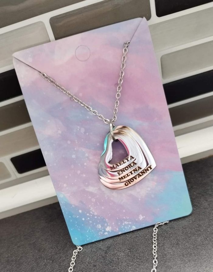 Collier avec prénoms