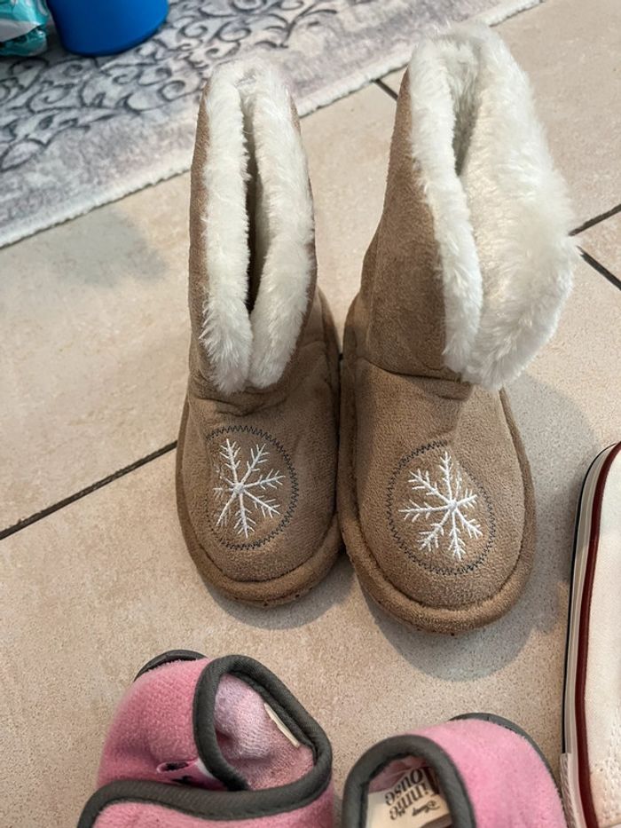 Lot chaussures 24 - photo numéro 4