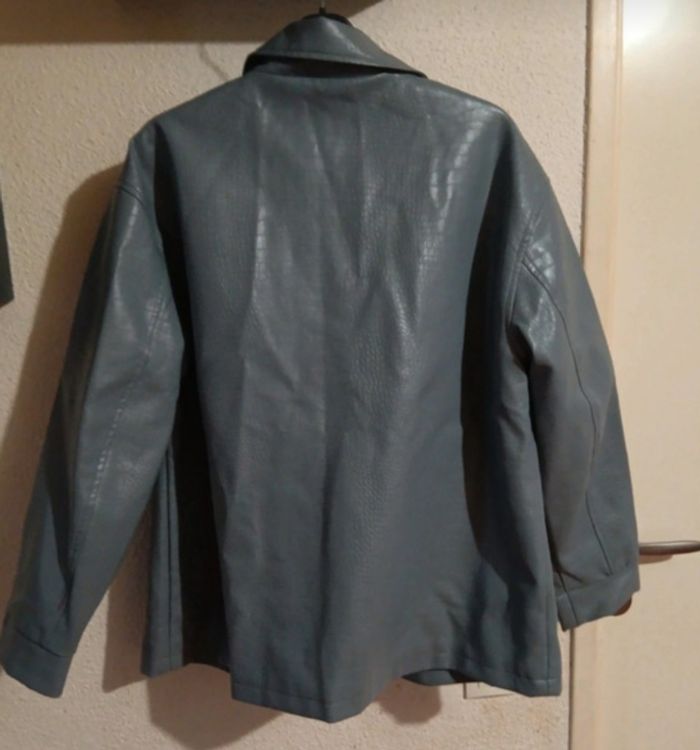 Simili cuir - photo numéro 2