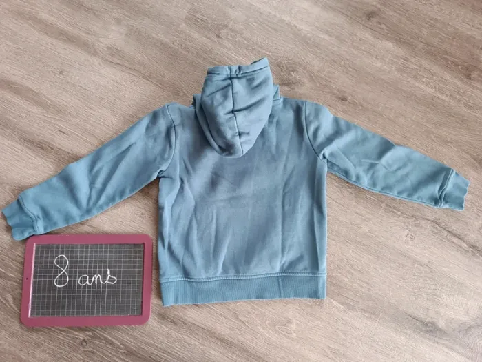 Sweat 8 ans - photo numéro 2