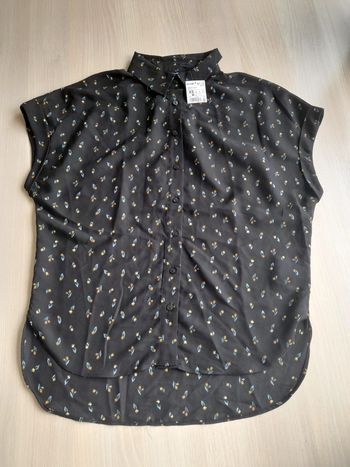 Chemise sans manches fleurs neuve