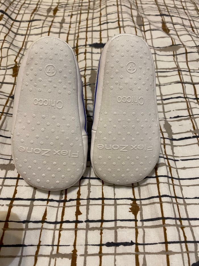 Baskets bleus - photo numéro 4