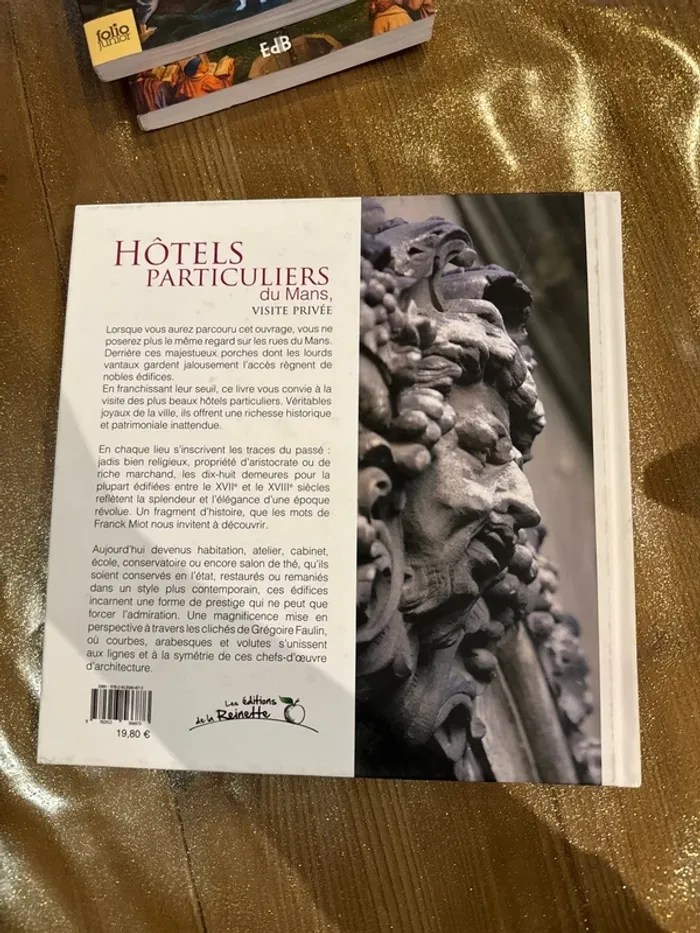 Livre, hôtel particulier du Mans - photo numéro 3
