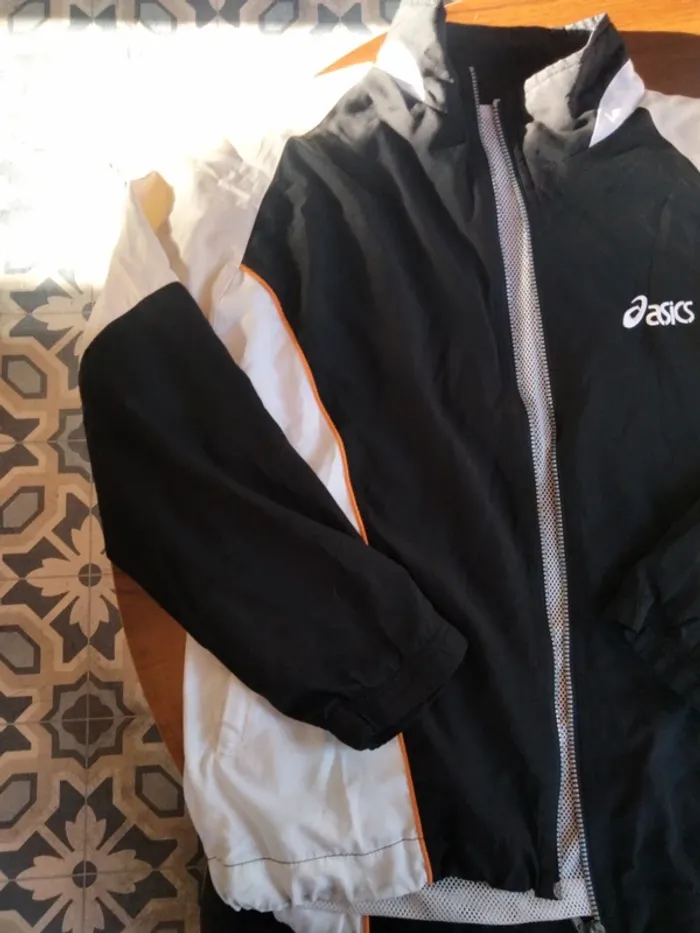 Veste Asics taille S - photo numéro 4
