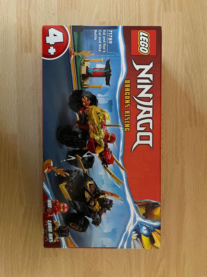 LEGO 71789 Neuf Le combat en voiture et en moto de Kai et Ras Ninjago