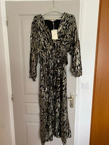 Robe de soirée portefeuille très cintrée
