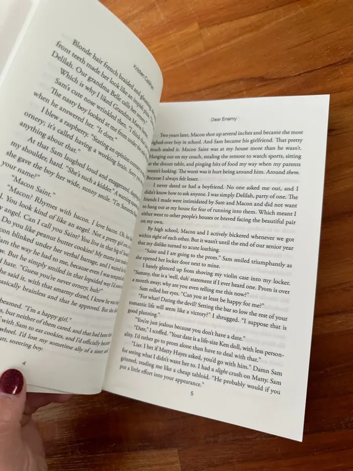 Livre dear enemy - photo numéro 5