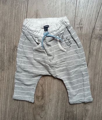 Pantalon jogging Kiabi 6 mois