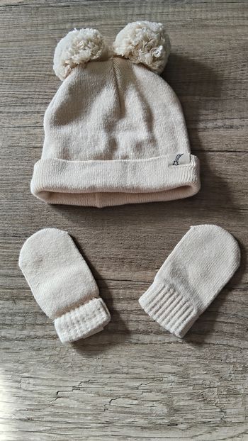 Ensemble mixte bonnet et moufles 6-12 mois