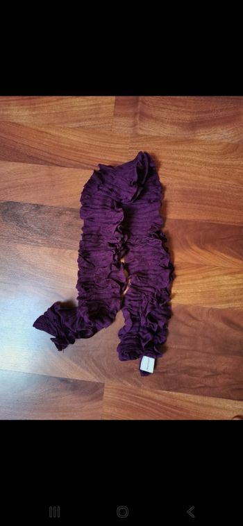 Écharpe violette