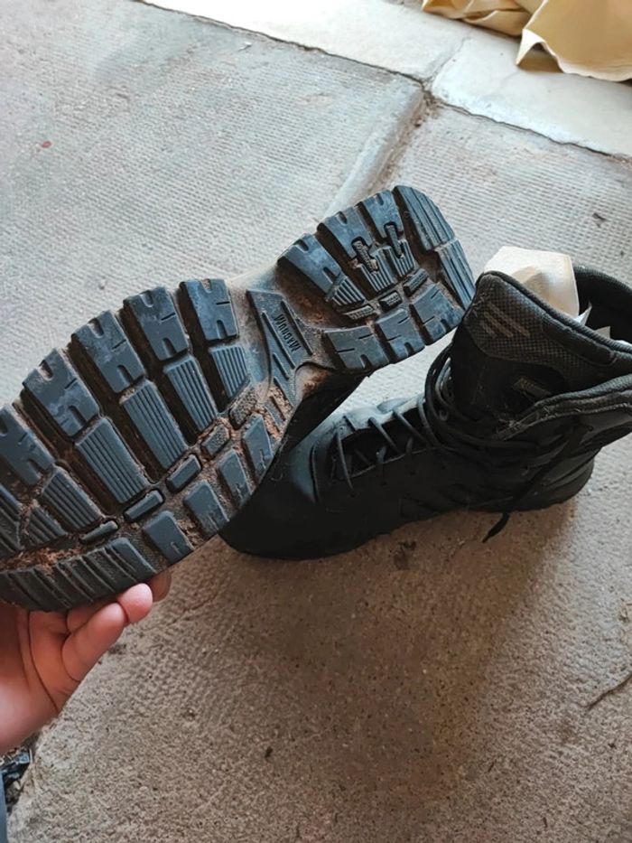 Chaussure de sécurité taille 47 - photo numéro 2
