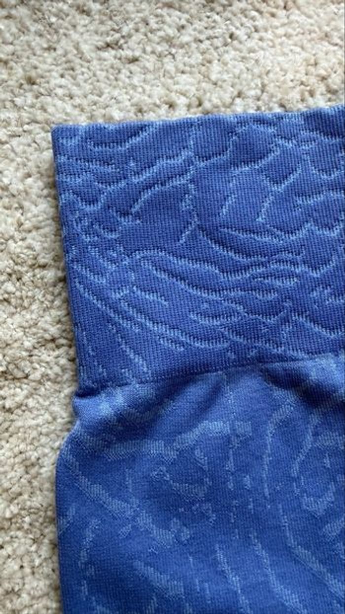 Gymshark Short Seamless Femme Bleu – Taille XS – Short Fitness Musculation – Très bon état - photo numéro 2