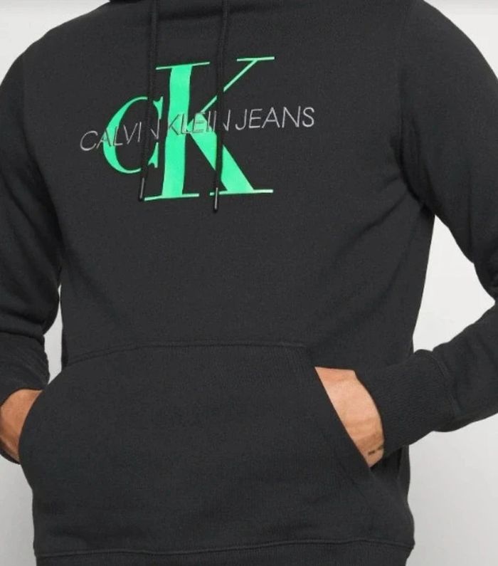 Sweat à capuche Calvin Klein taille M - photo numéro 2