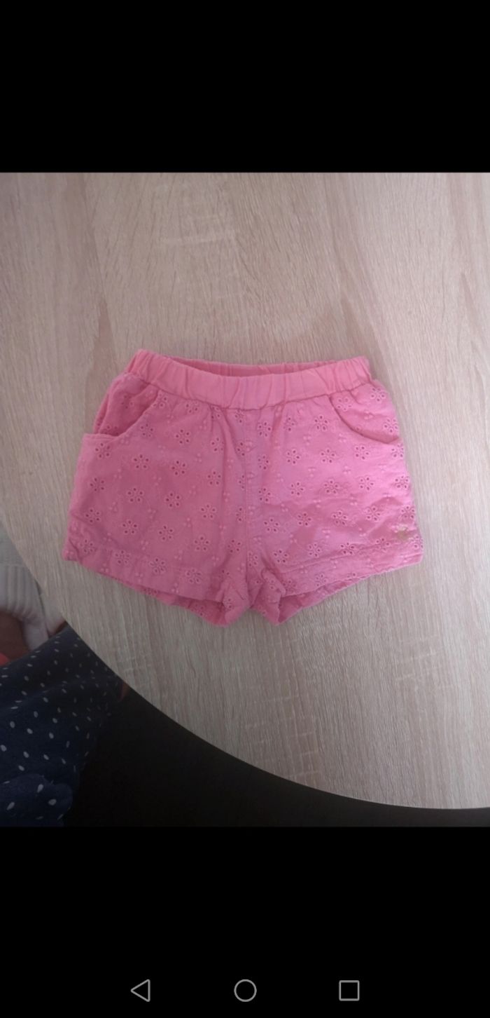 Short rose bébé petit bateau