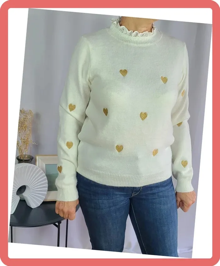 Pull col montant dentelle et coeurs brodés, Taille Unique, Neuf avec étiquette