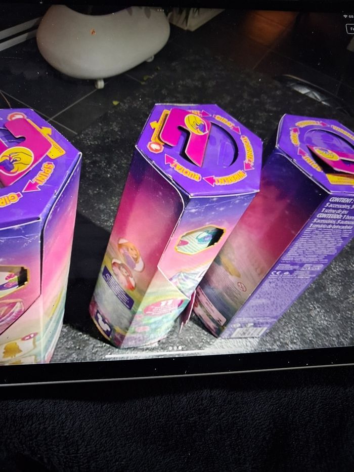 Lot 3 boîtes 11 articles avec poupée. Raiponce.ariel et jasmine.neuves. 30 % avec code remise - photo numéro 3