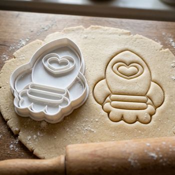 Emporte-pièce Fusée avec Cœur - Découpoir Biscuit, Sablé et Pâte à Sucre