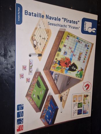 Jeu de touché-coulé revisité sur le thème des pirates.