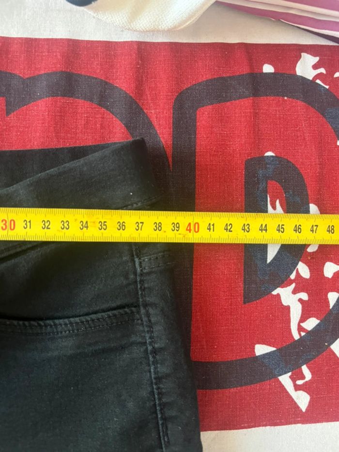 Jeans noir H&M taille 38 coupe slim - photo numéro 11