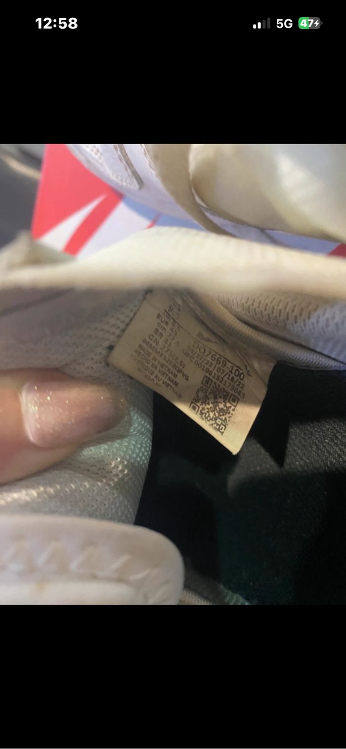 Chaussure Nike homme air force one taille 43 - photo numéro 4