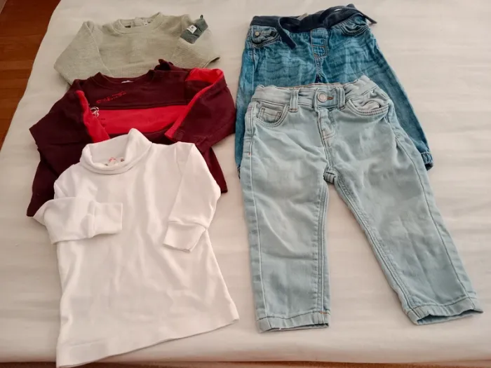 lot de vêtements garçon taille 12 mois