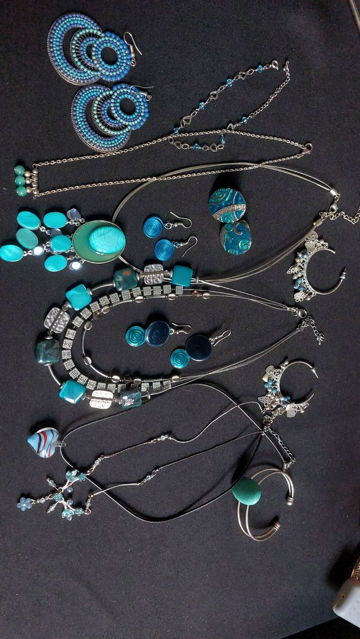 Lot bijoux bleue