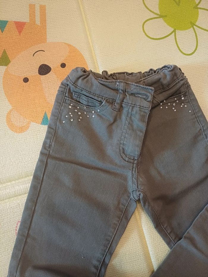 Pantalon 5 ans - photo numéro 2