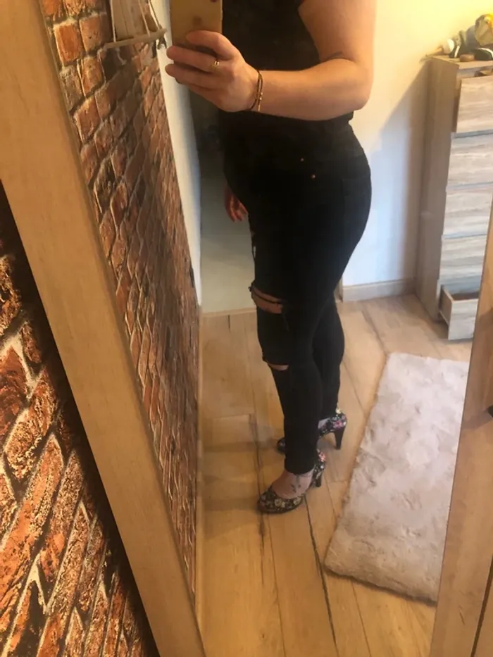 Jean a trou mis une fois