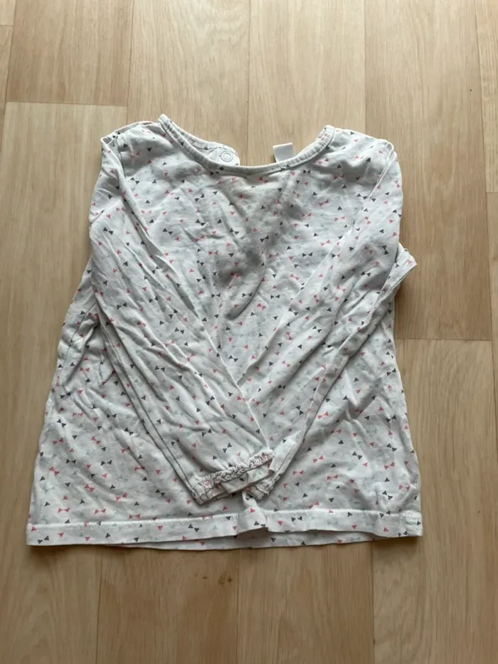 2 t shirts manches longues bébé fille 36 mois - photo numéro 3