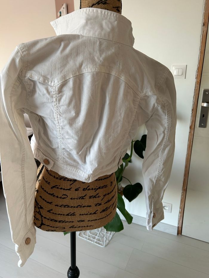 Veste en jean blanche - taille 2 - photo numéro 2