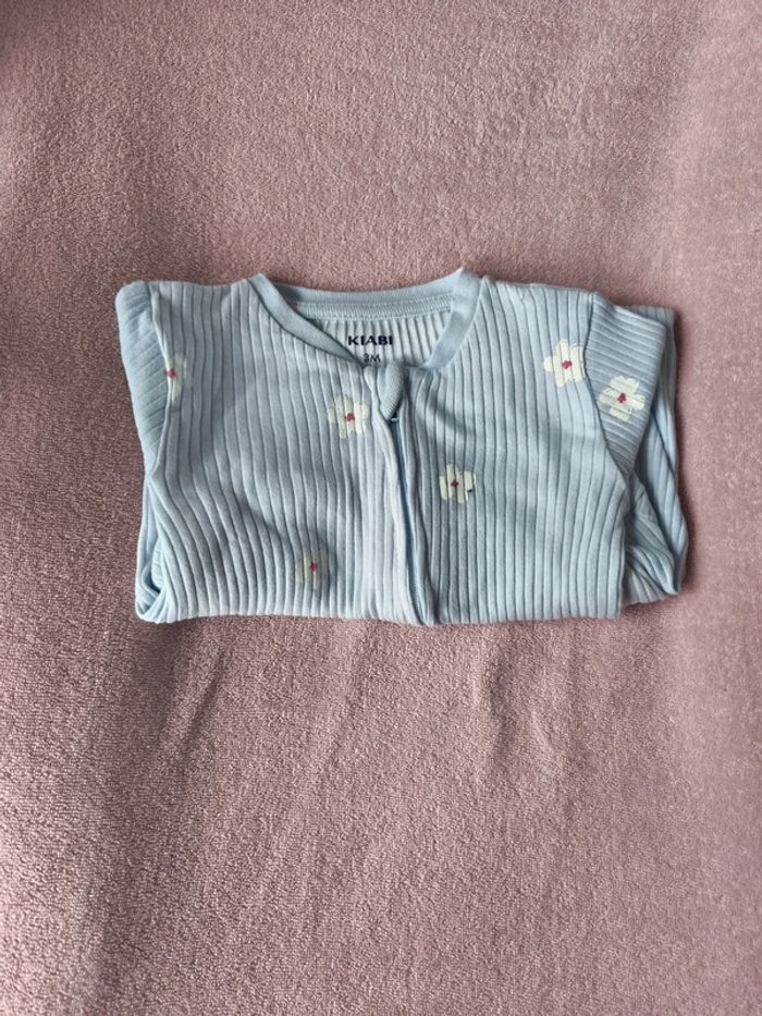 Pyjamas leger - photo numéro 2
